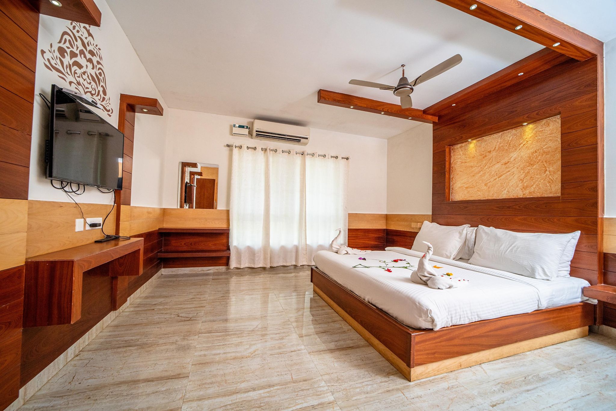 La Four Seasons Resorts Tulip - Super Deluxe Villa