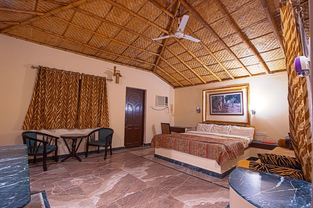 Grand Tiger Resort AC Luxury Room 3