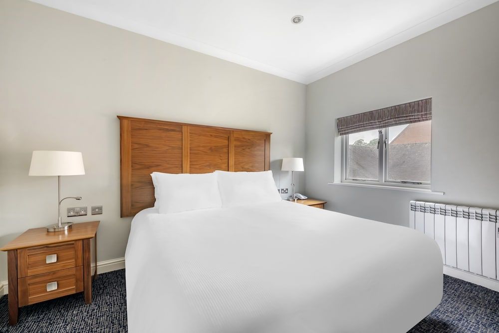 Wychnor Park Country Club Apartment, 2 Bedrooms 6