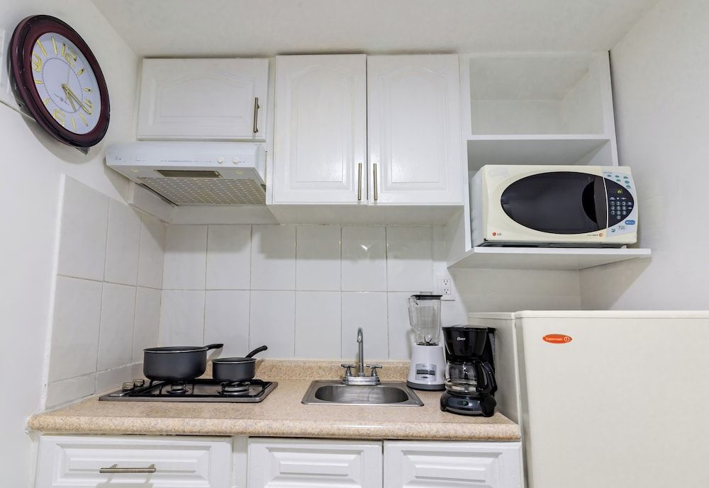 European Life Style Executive Suites & Gallery Loft 3