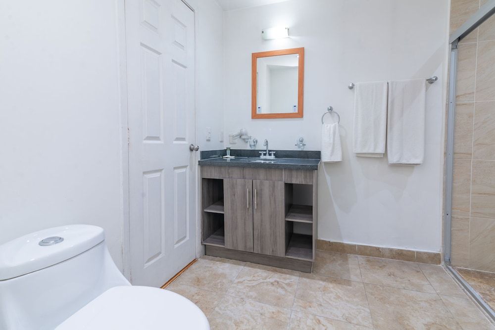 European Life Style Executive Suites & Gallery Suite, 3 Bedrooms 6