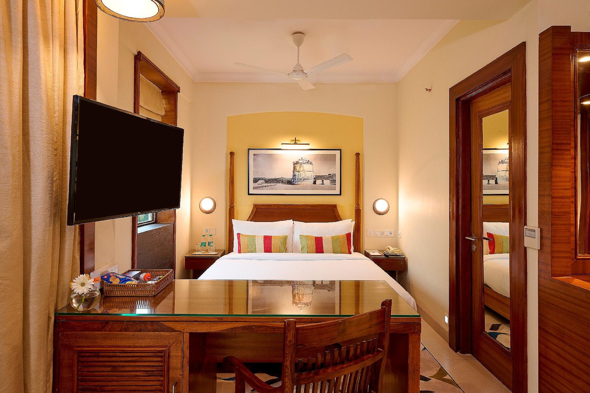 Superior Double Room with Balcony
