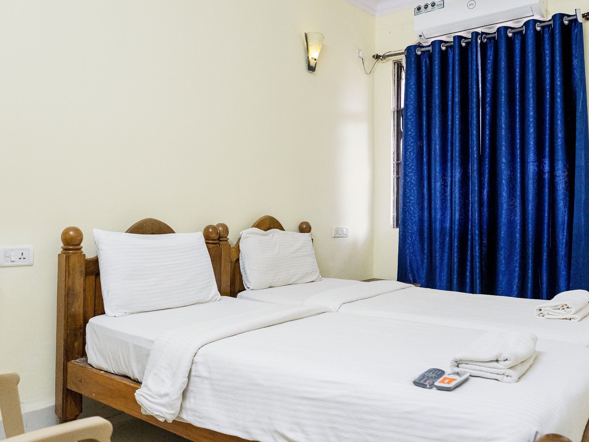 William Beach Resort AC Room