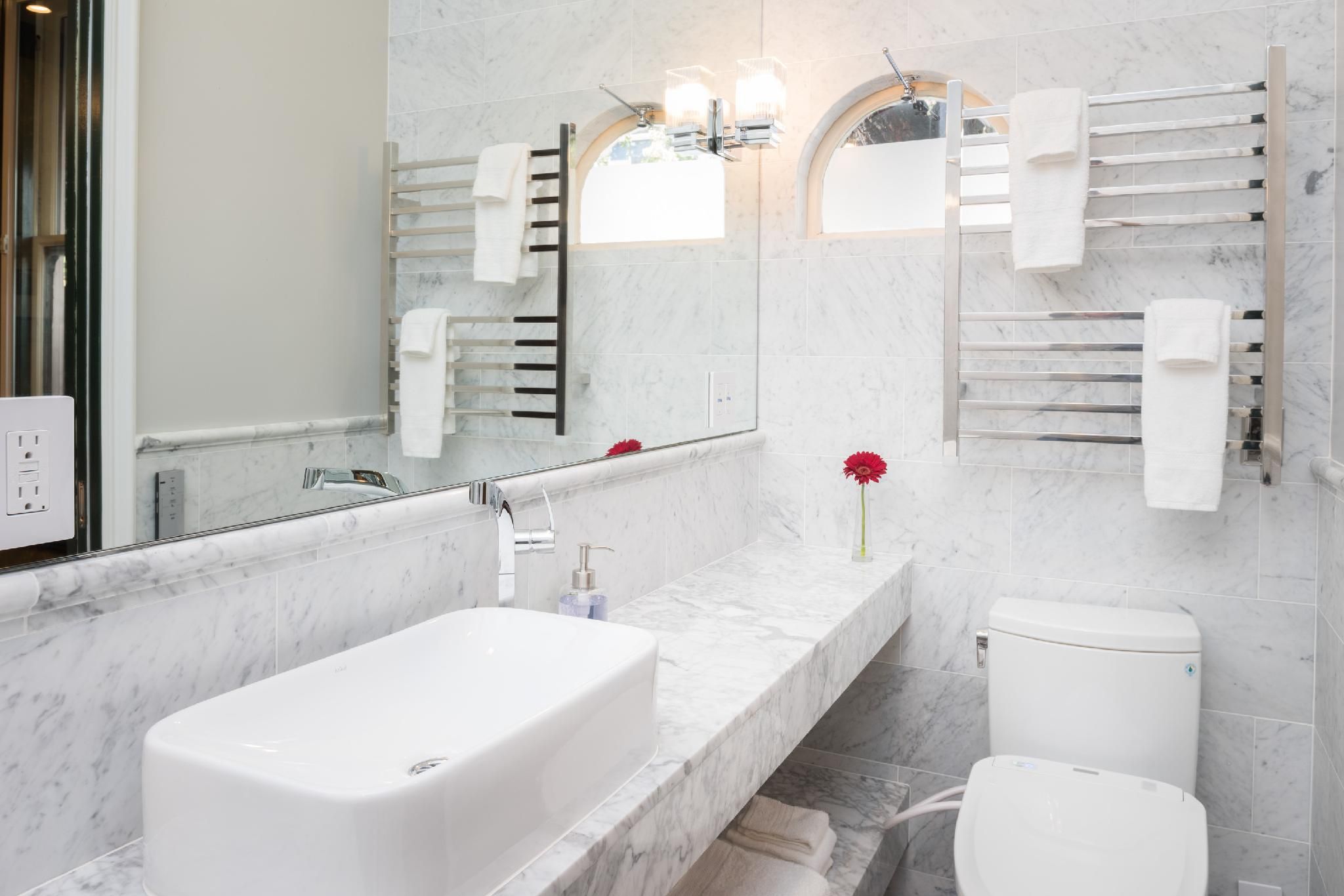 The Monte Cristo Petite Queen 3