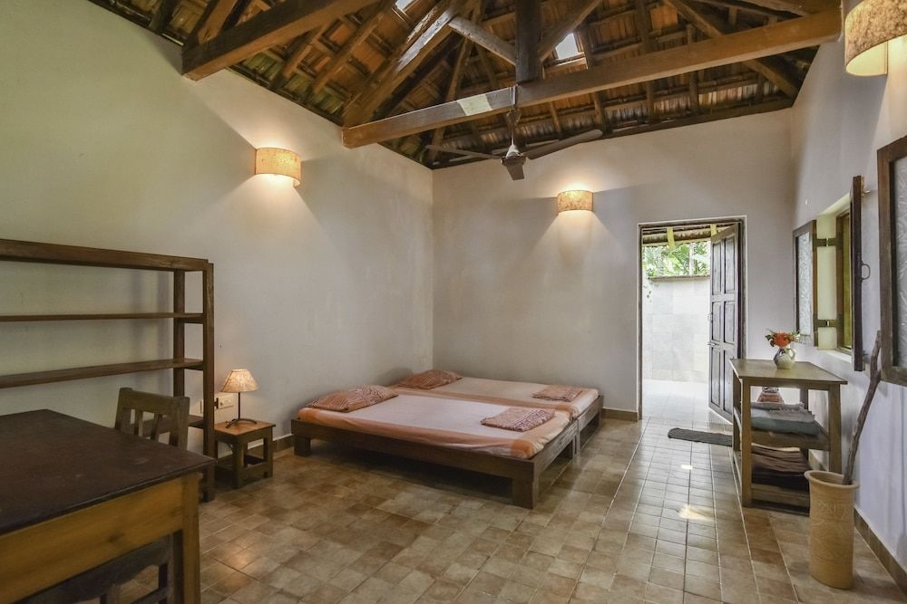 Comfort Cottage with 2 Twin Beds and Garden View