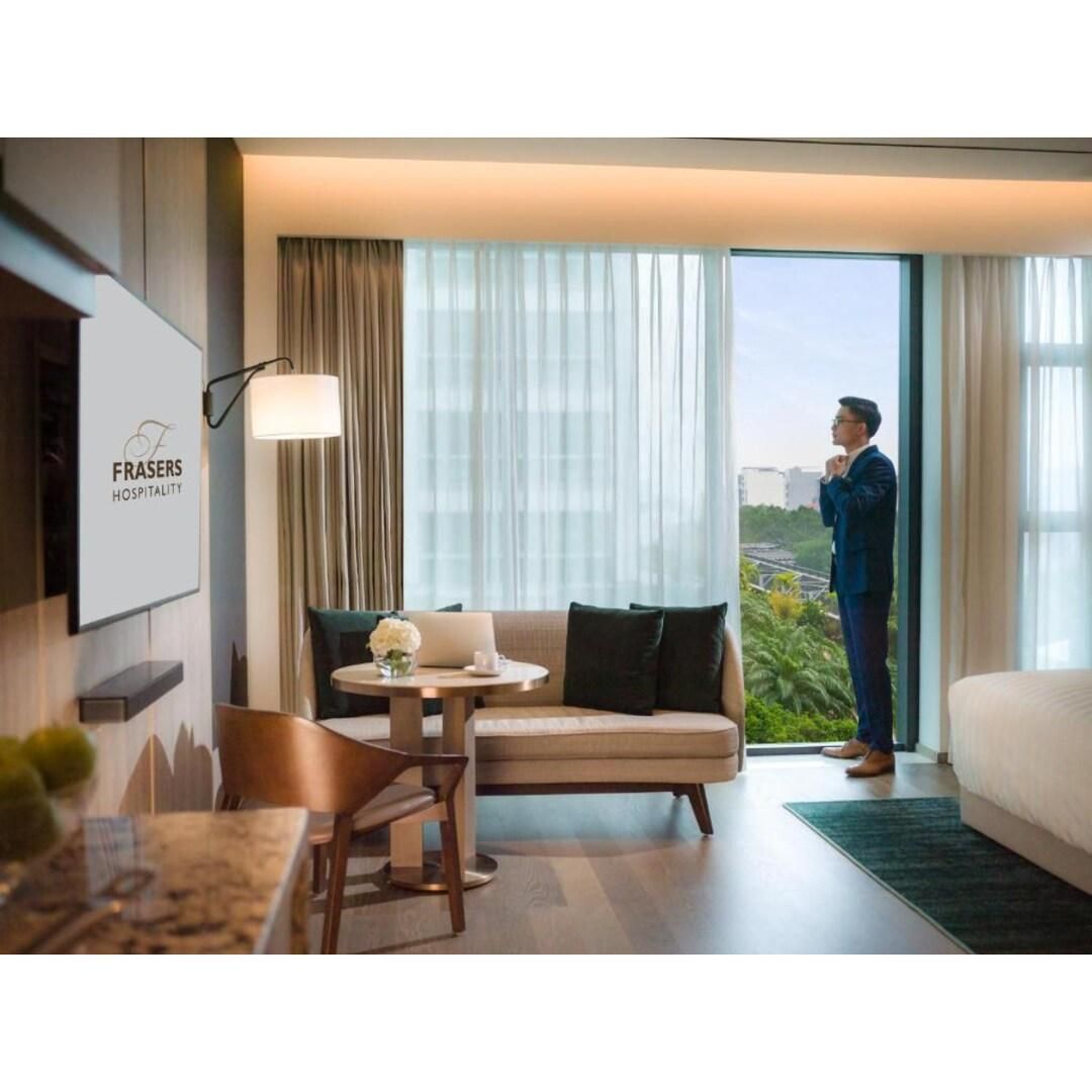 Studio Executive Twin