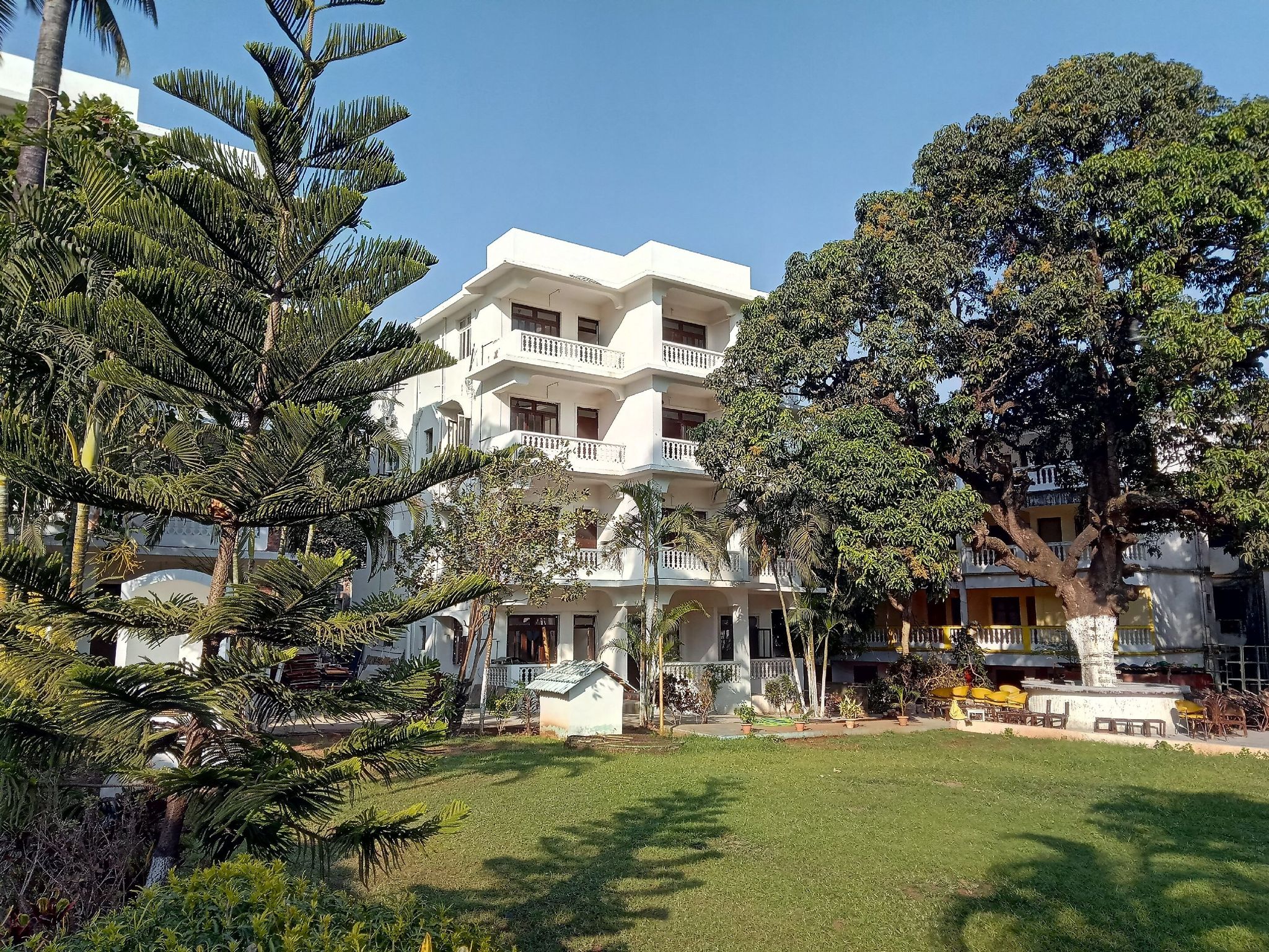 undefined Candolim Hideout Resort 8
