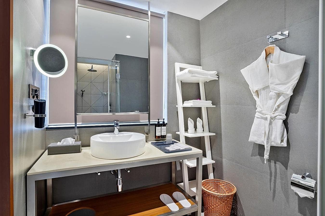 Deluxe Sea View Room