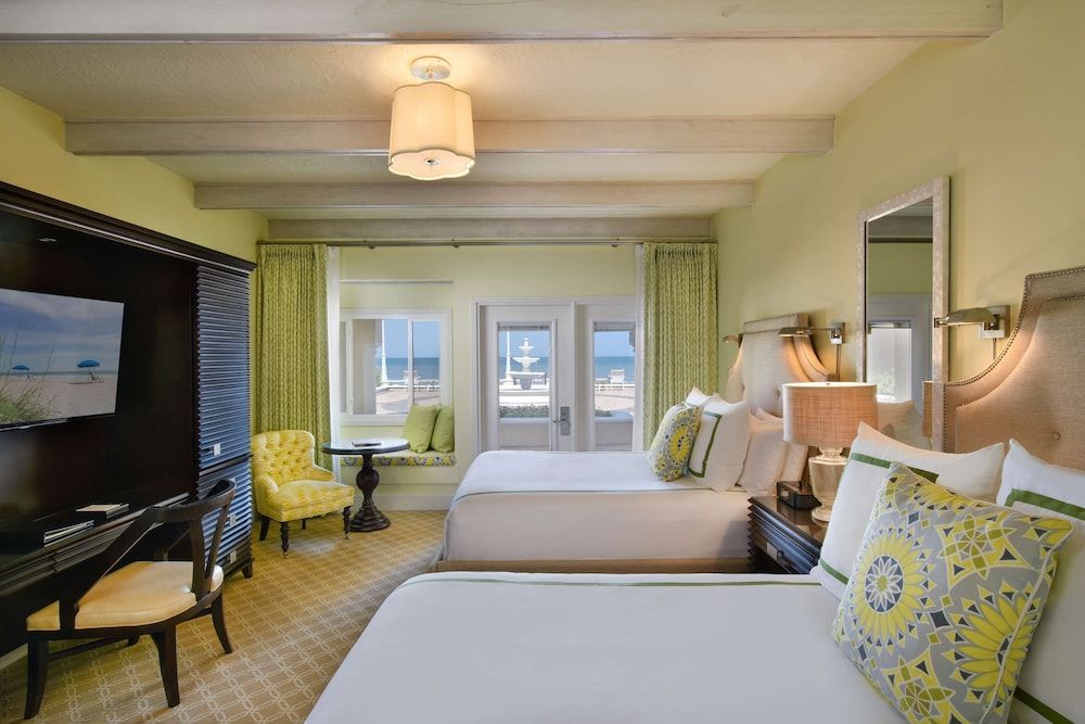 Room, 2 Queen Beds, Ocean View (Deluxe)