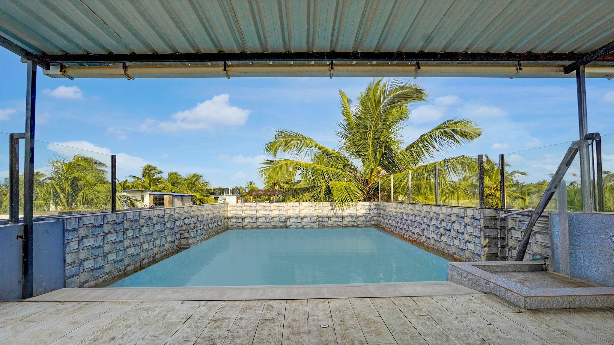 undefined Hotel Beachfront - Couple & Family Friendly 10