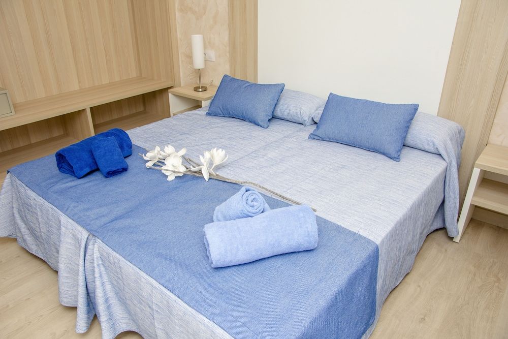 Standard Apartment, 3 Bedrooms, Balcony