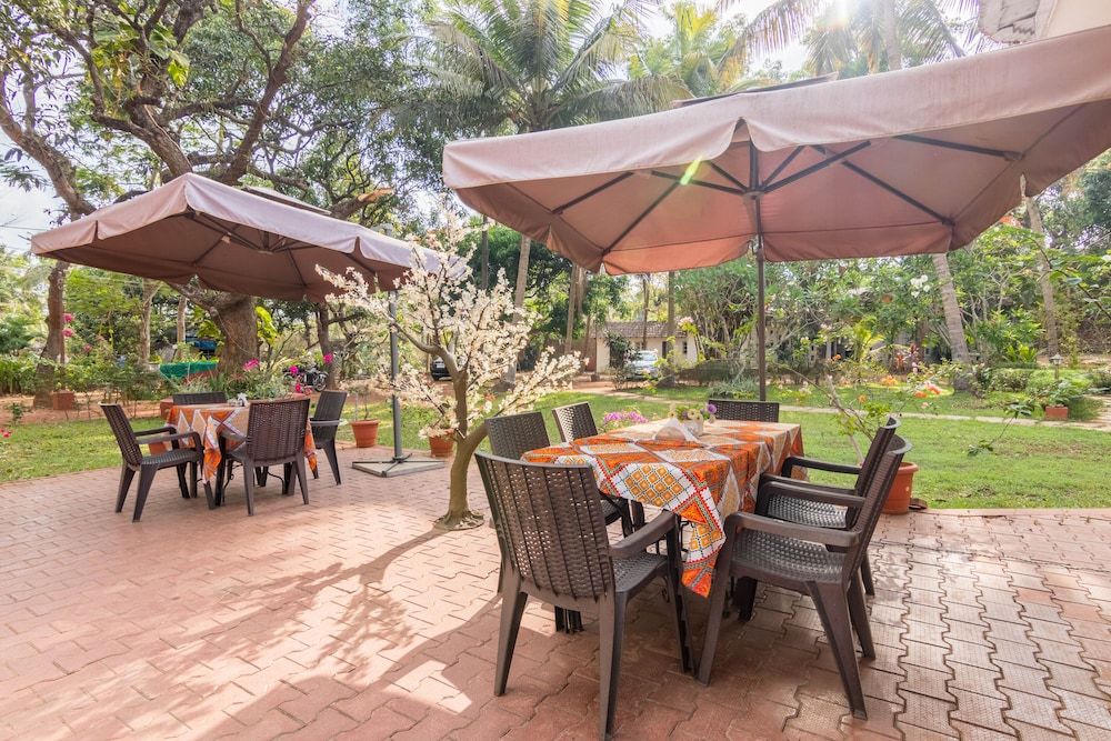 undefined Granpa's Inn Hotel Bougainvillea 3