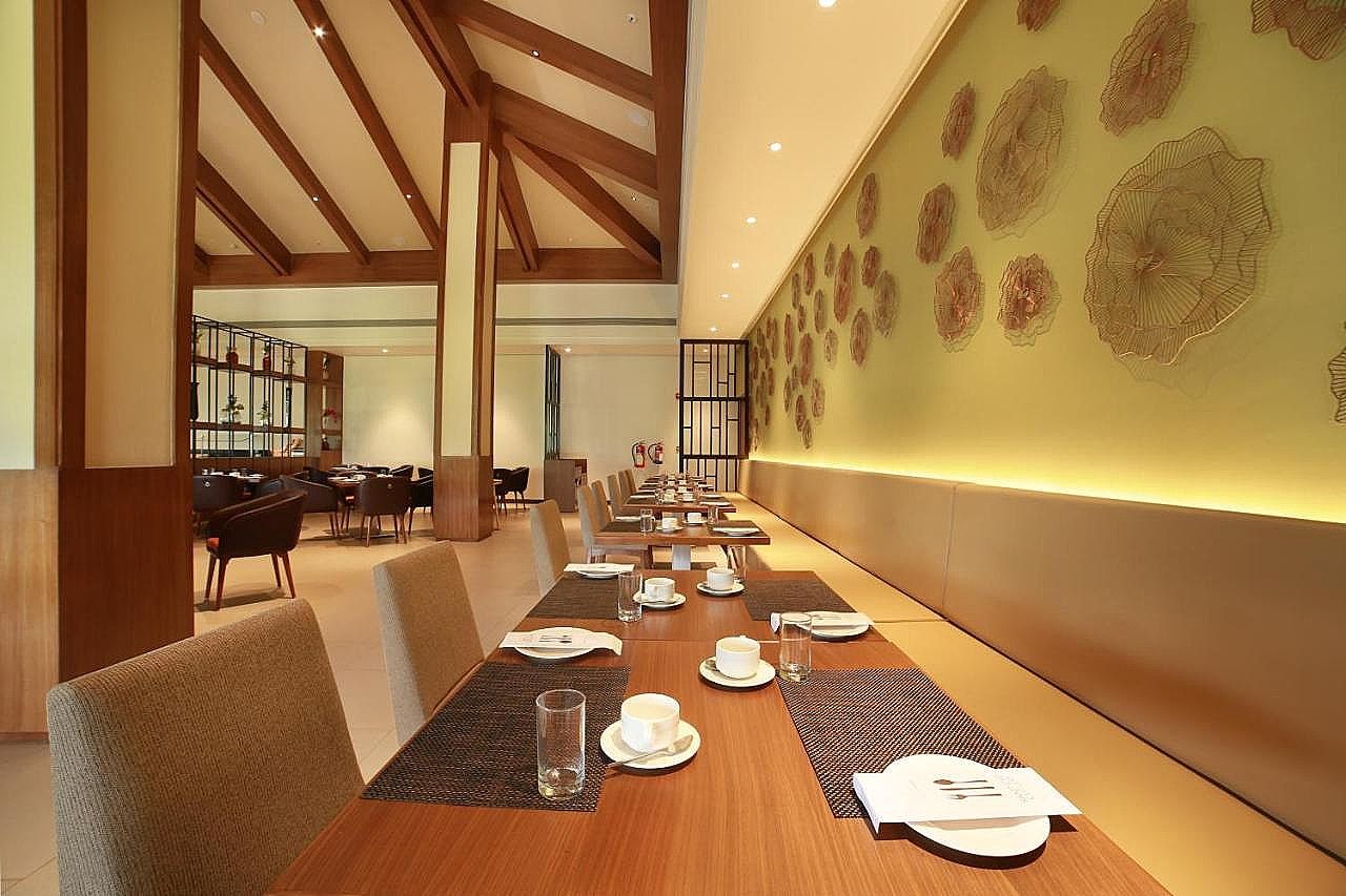 Food & Dining