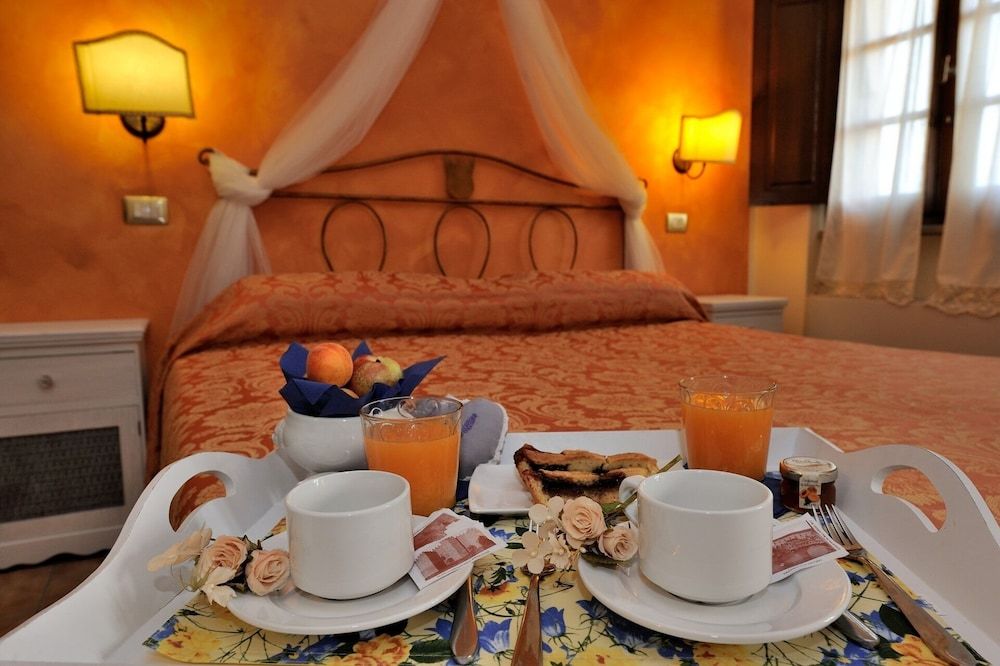 Agrihotel Il Palagetto Classic Triple Room 2