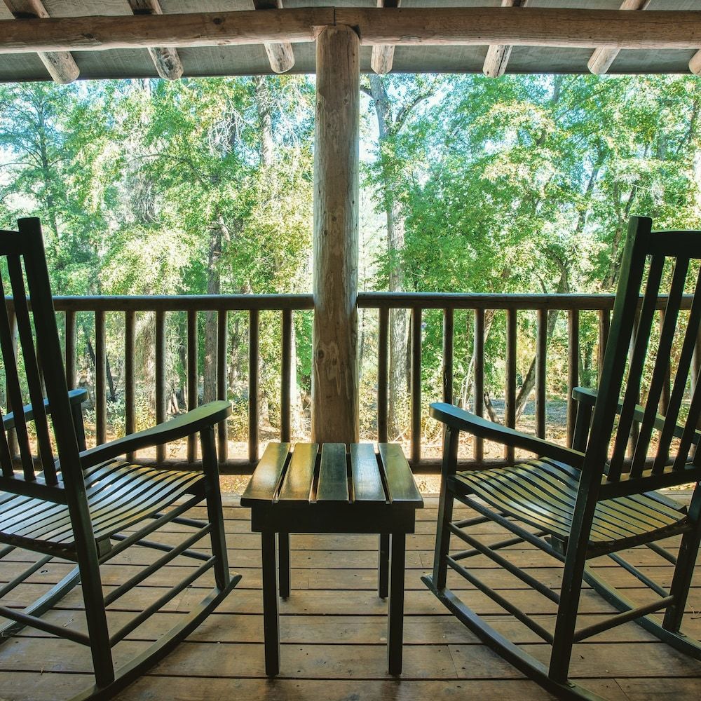 Weasku Inn Suite, 1 King Bed (Riverfront) 4