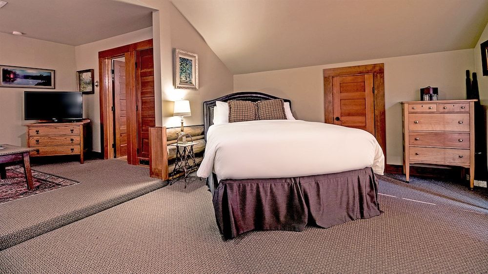 Weasku Inn Room, 1 Queen Bed with Sofa bed, Balcony (Lodge) 2