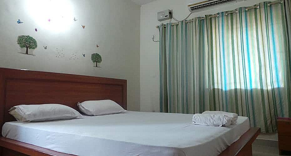 undefined West wind apartment 5