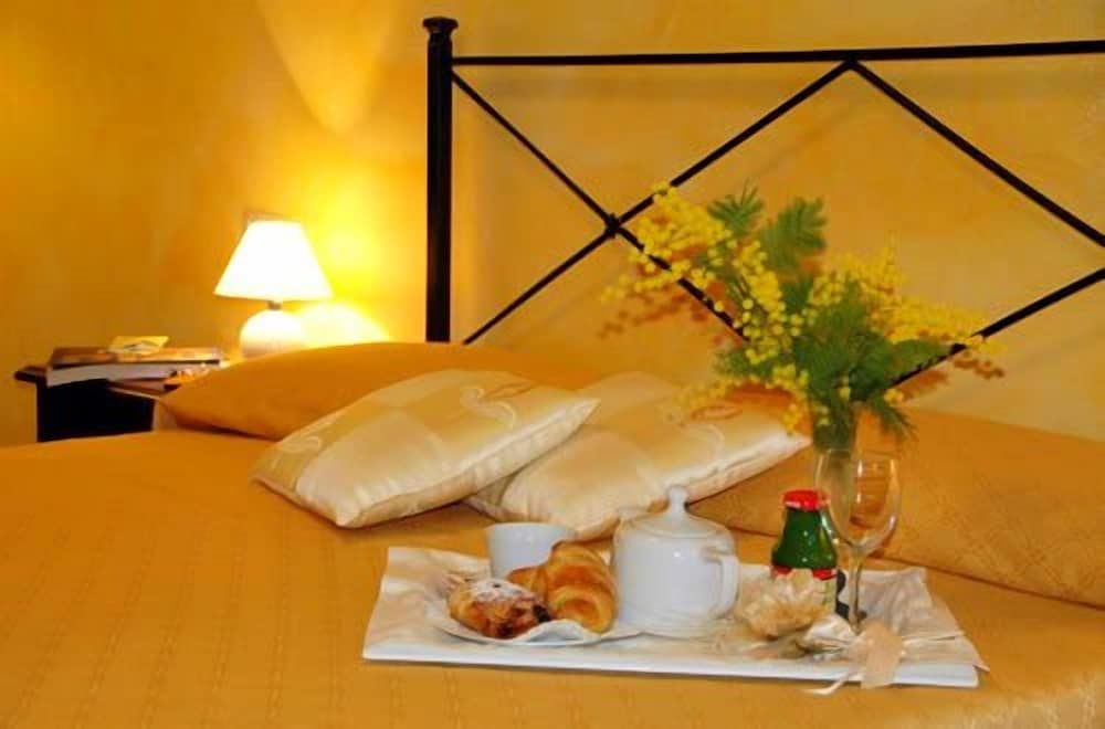 Borgo degli Olivi Triple Room 3