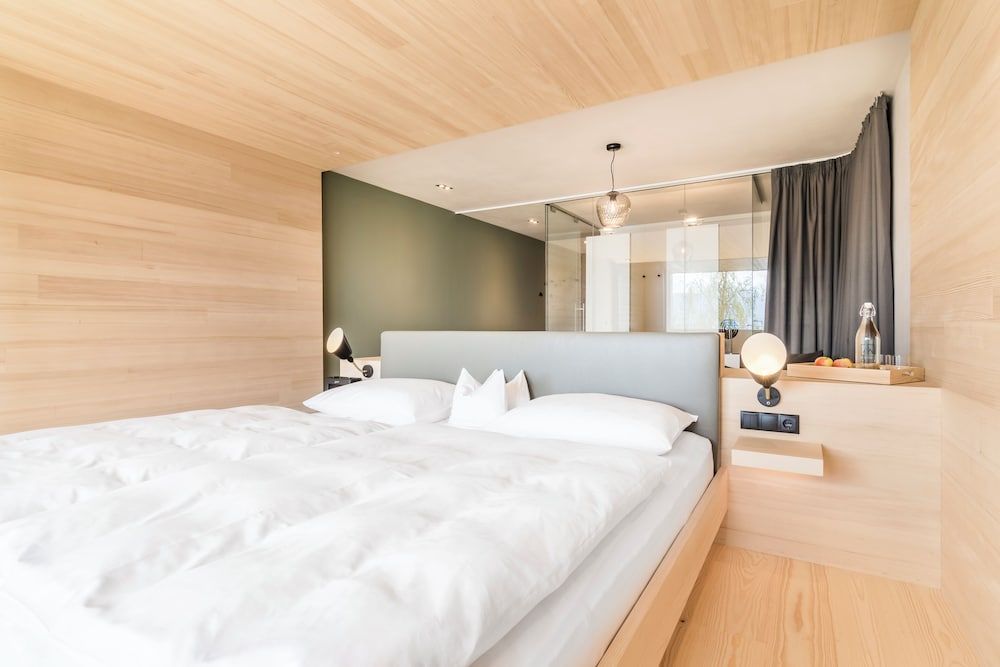 GUESTROOM 2nd floor