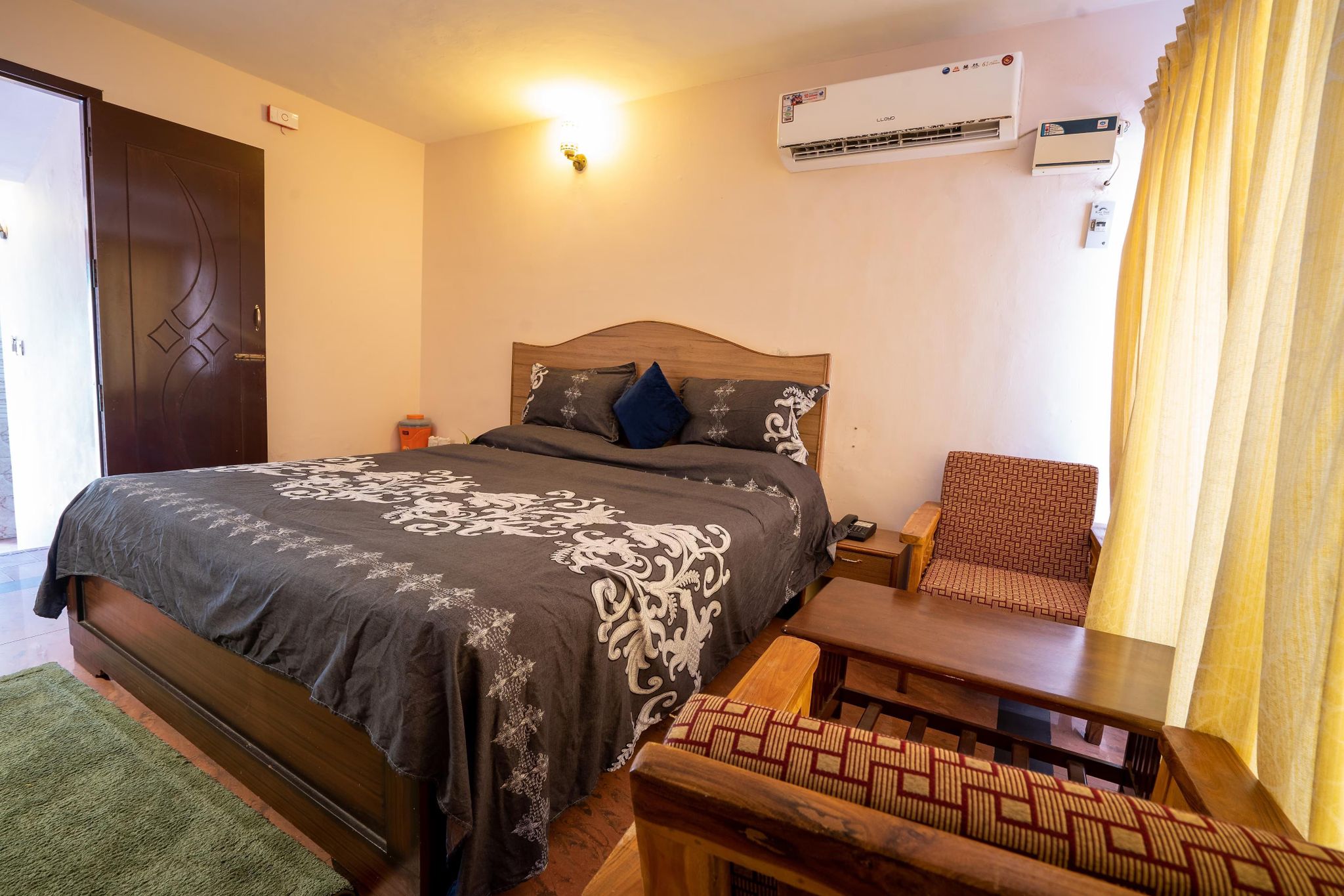 HOTEL TAMILNADU, MAMALLAPURAM Deluxe Room with Breakfast and Dinner 3