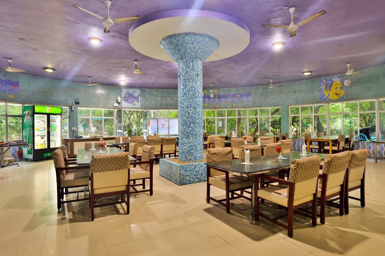 Food & Dining