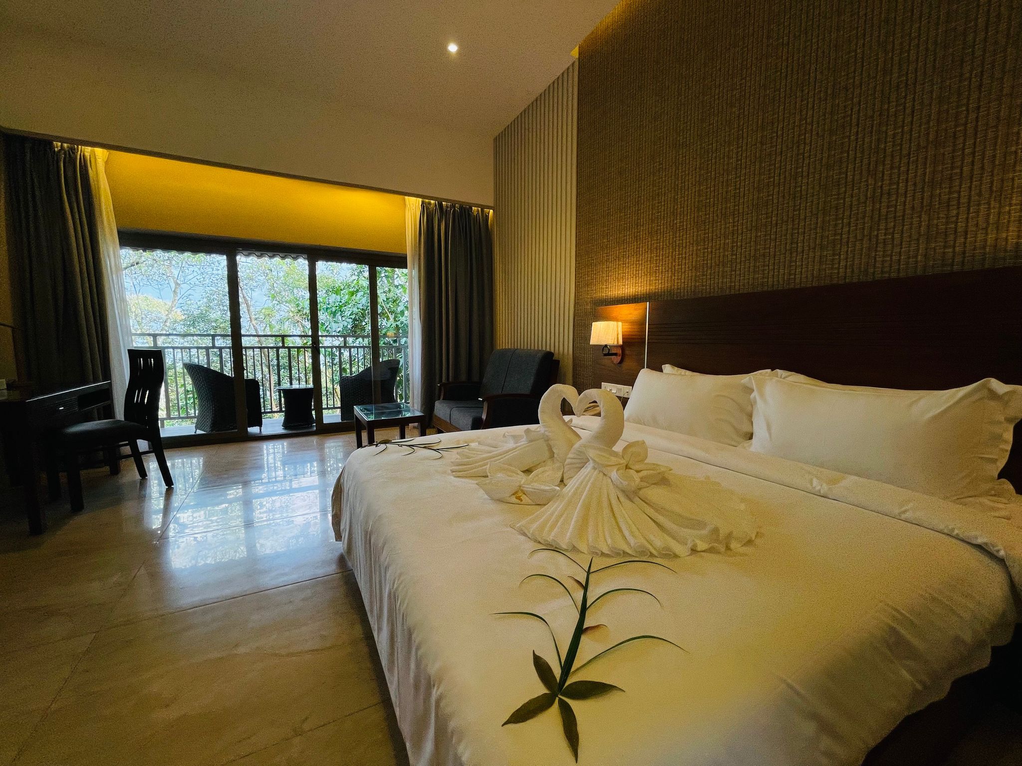 Valley View Jacuzzi Cottage