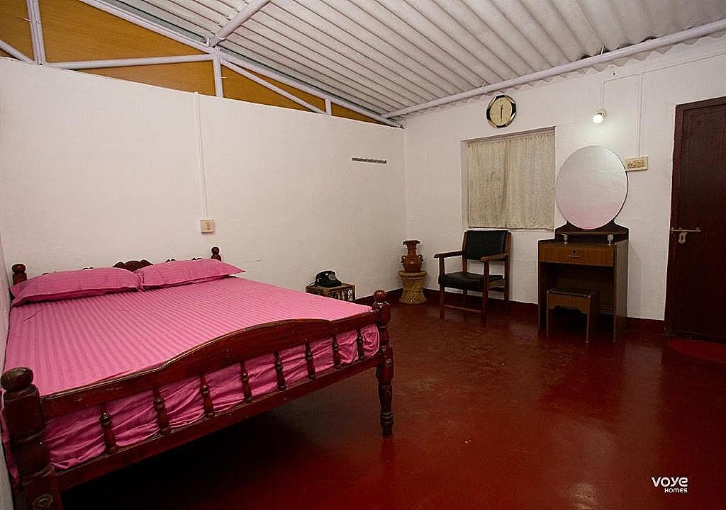 VOYE HOMES Moonlight Forest Bungalow with Private Waterfalls ENTIRE BUNGALOW