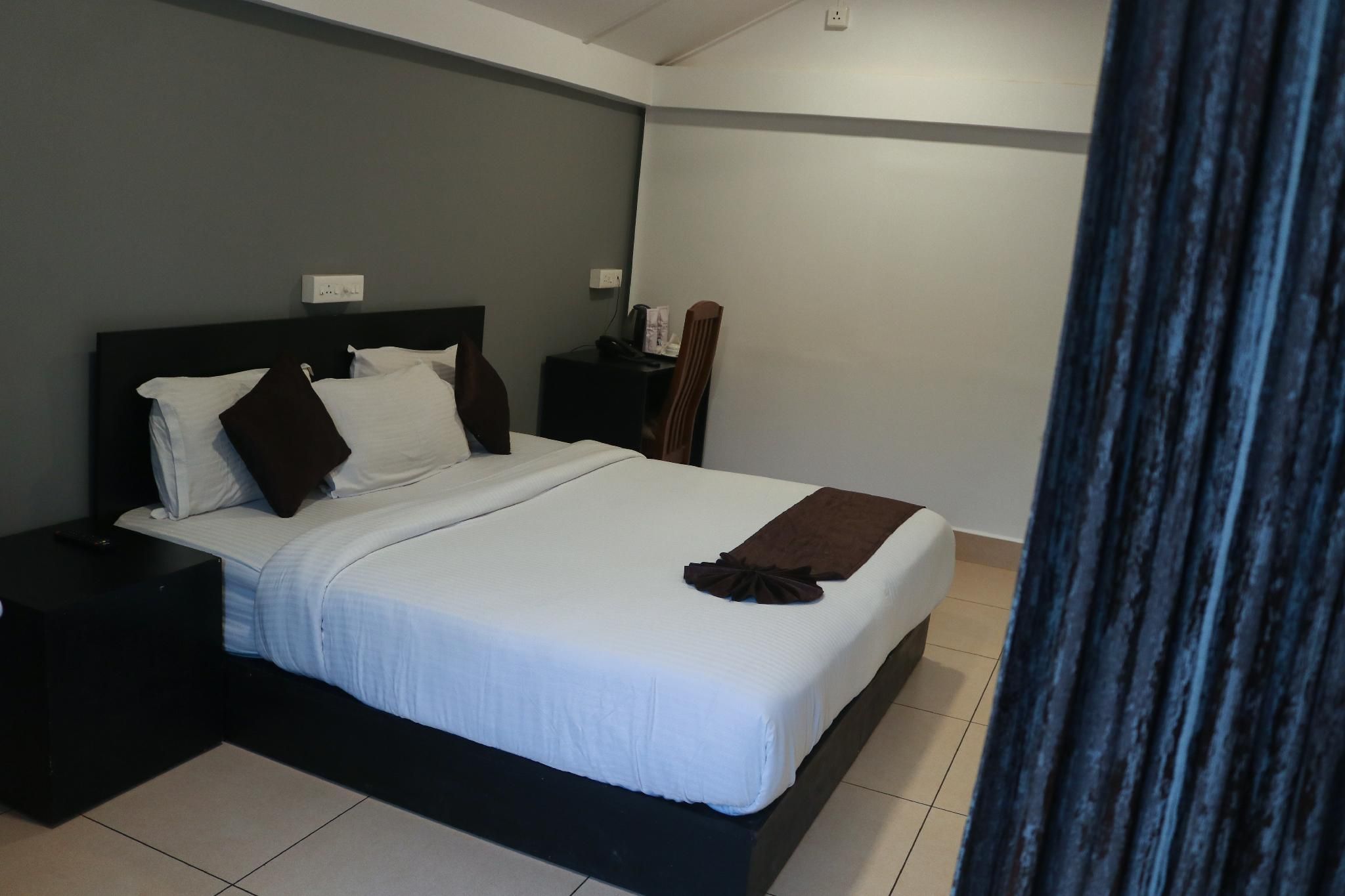 Cottage with Balcony