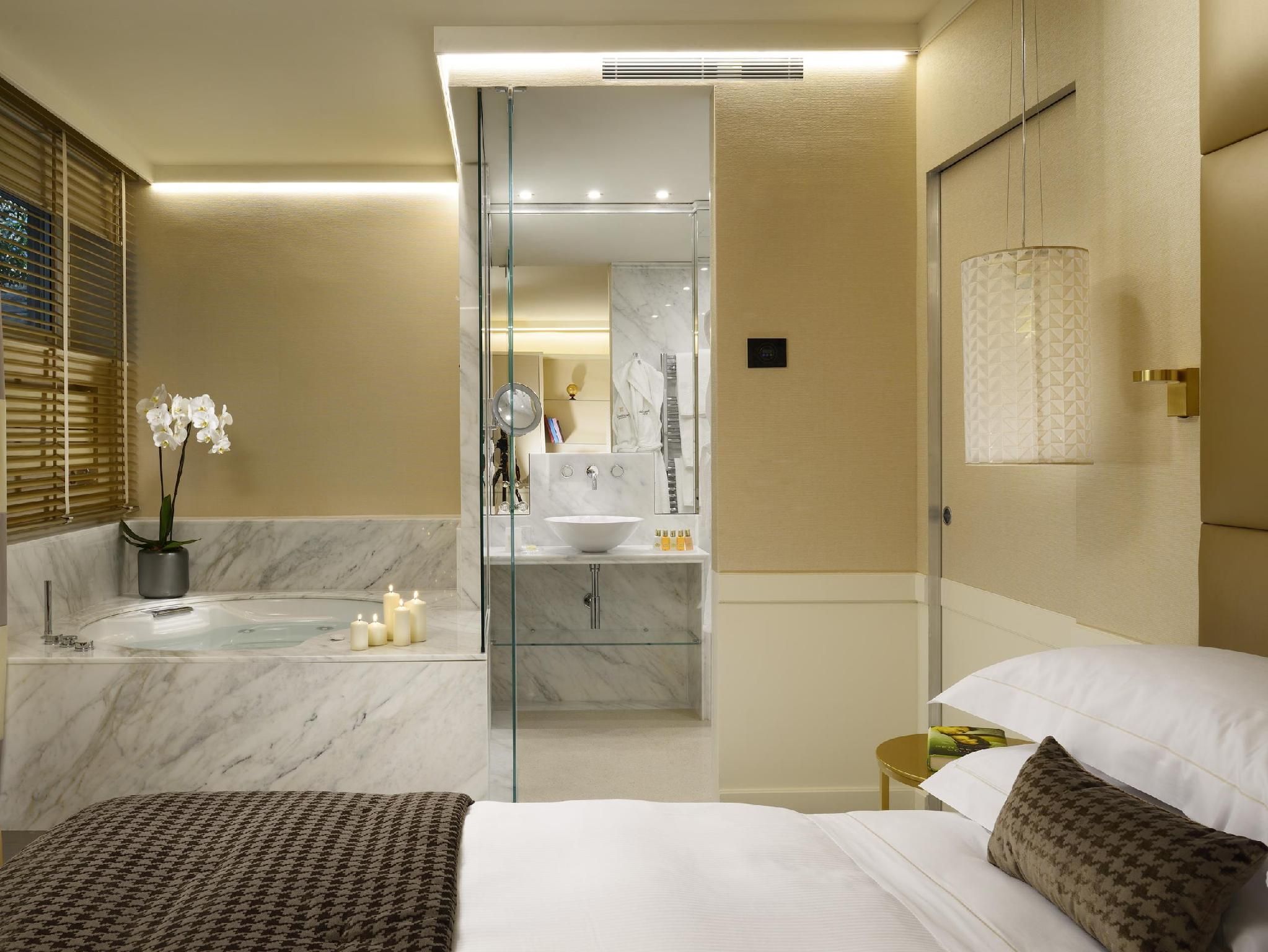 undefined Ponte Vecchio Suites & Spa 10