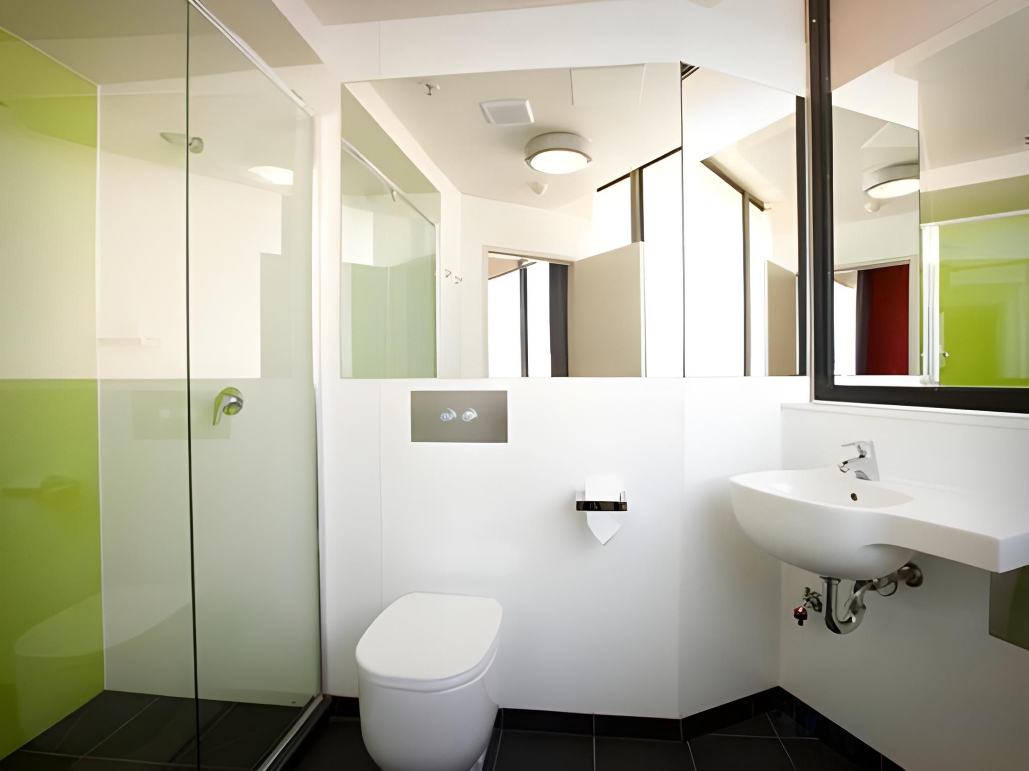 undefined Space Hotel - Hostel 8