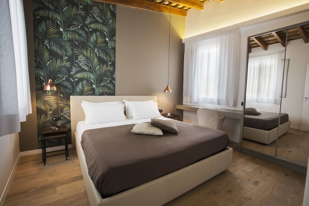 Panoramic Suite, Terrace, City View