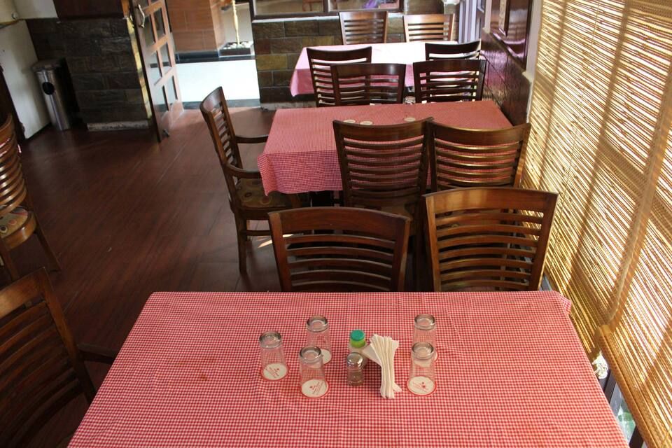 Food & Dining
