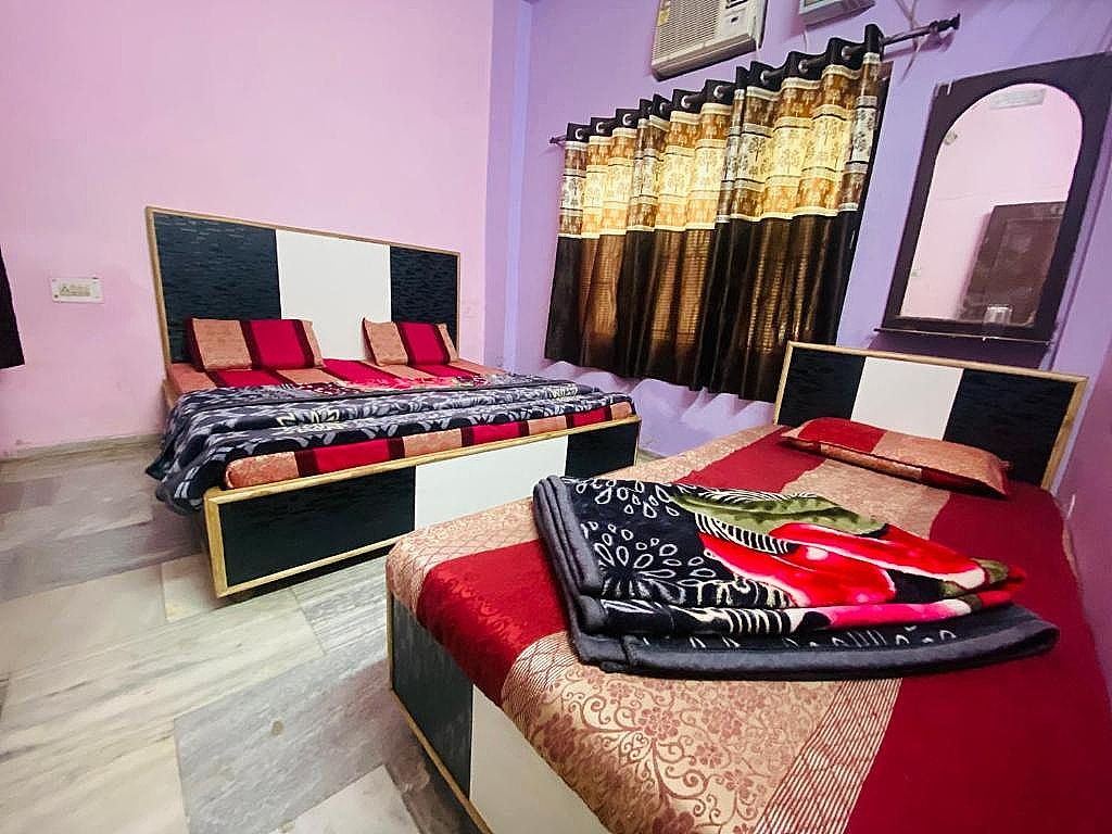 standard non ac triple bed