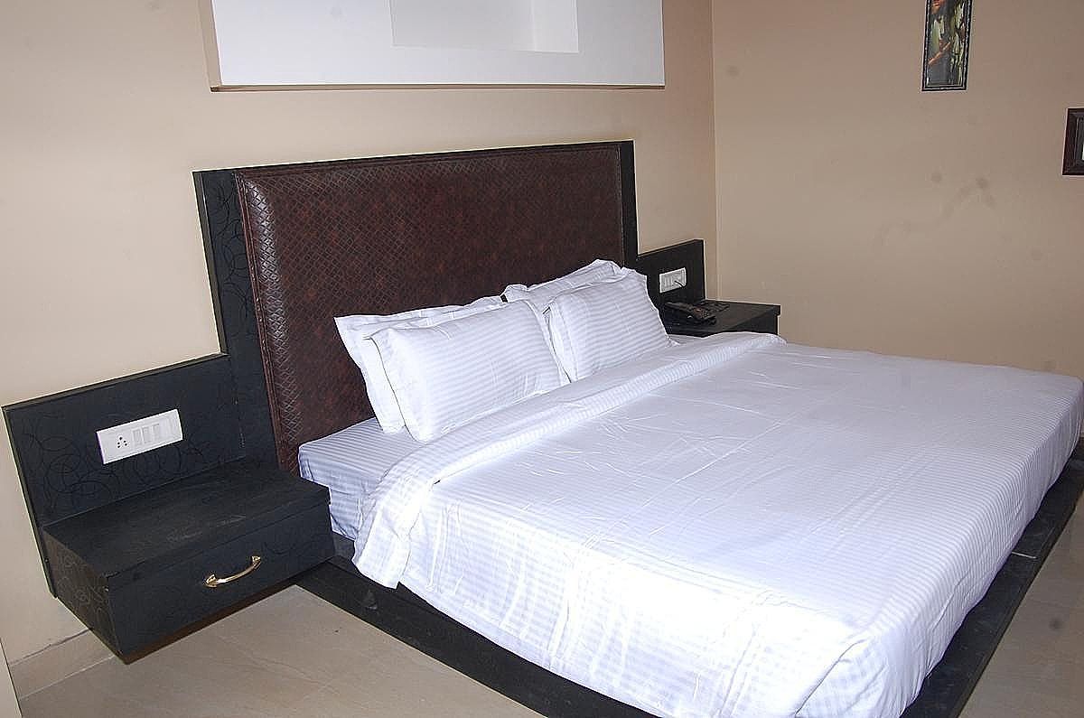 Hotel Imperial Blue Executive Room 2