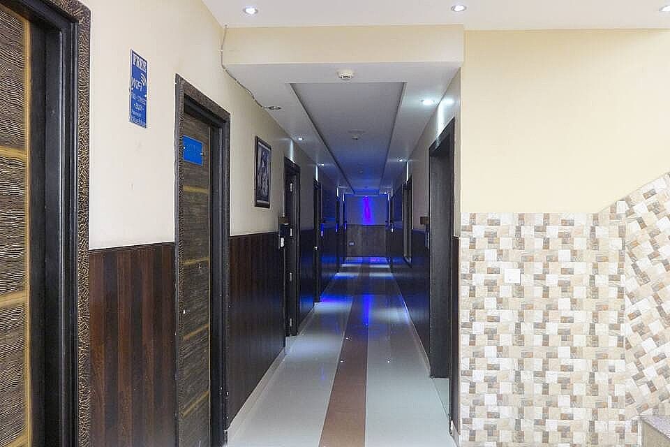 undefined Hotel Imperial Blue 3