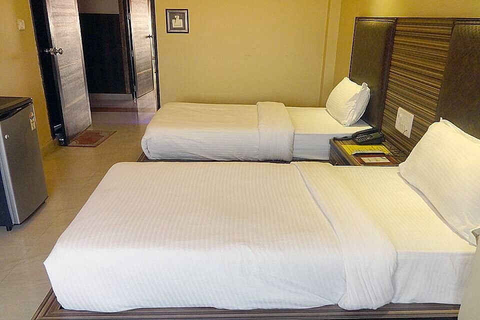 Deluxe Double Bedroom