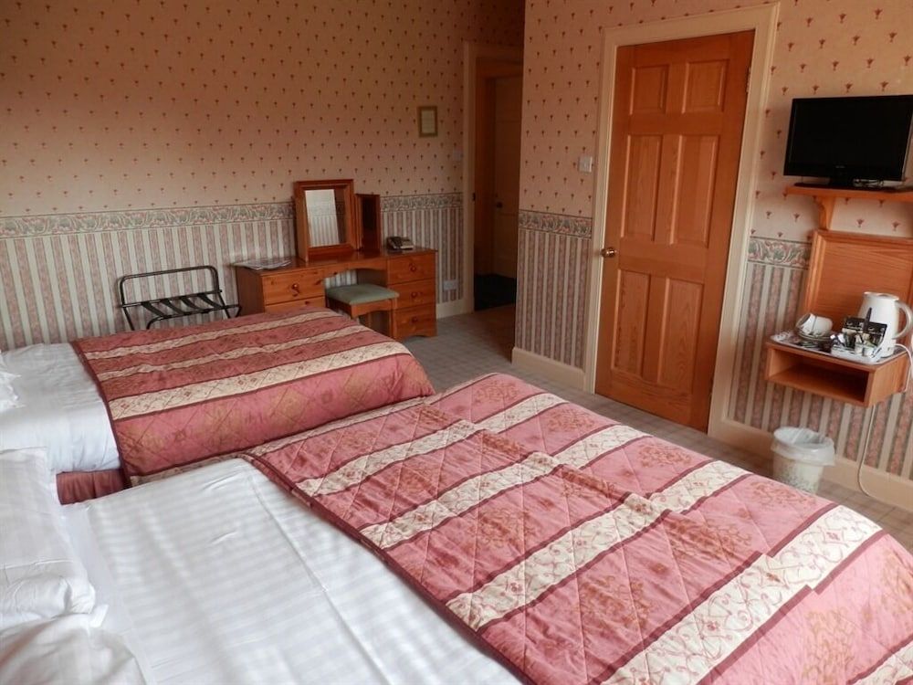 The Glen Guesthouse Standard Suite, Ensuite 2