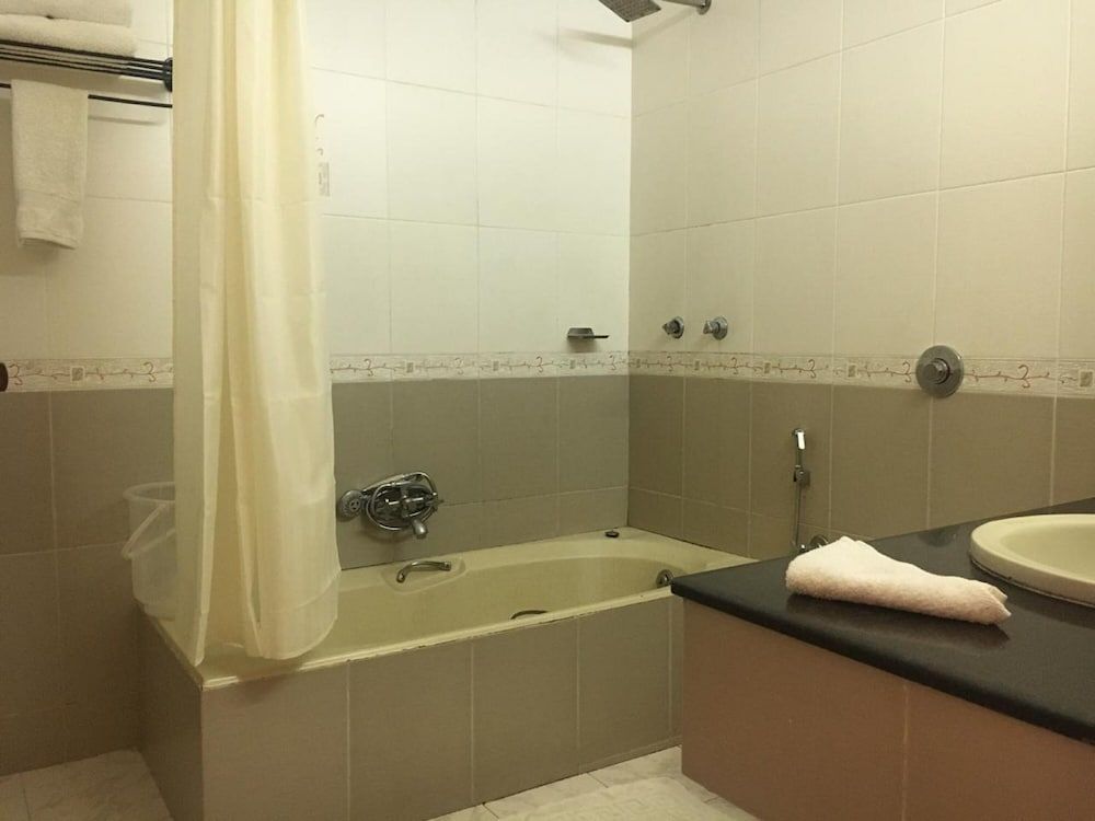 Sea Face Standard Double or Twin Room - Non Sea View 16