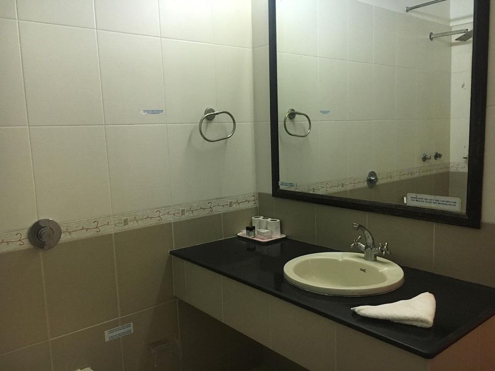 Sea Face Standard Double or Twin Room - Non Sea View 14