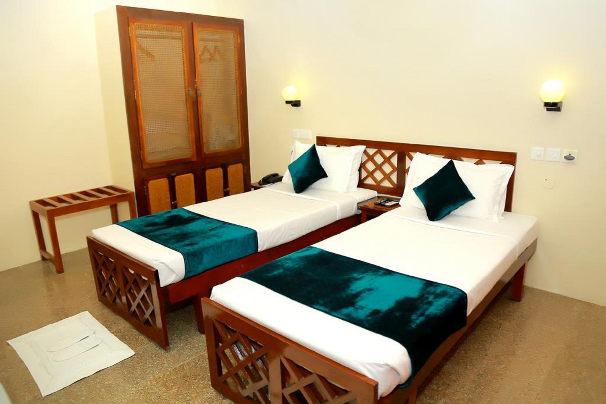 Sea Face Standard Double or Twin Room - Sea View 4