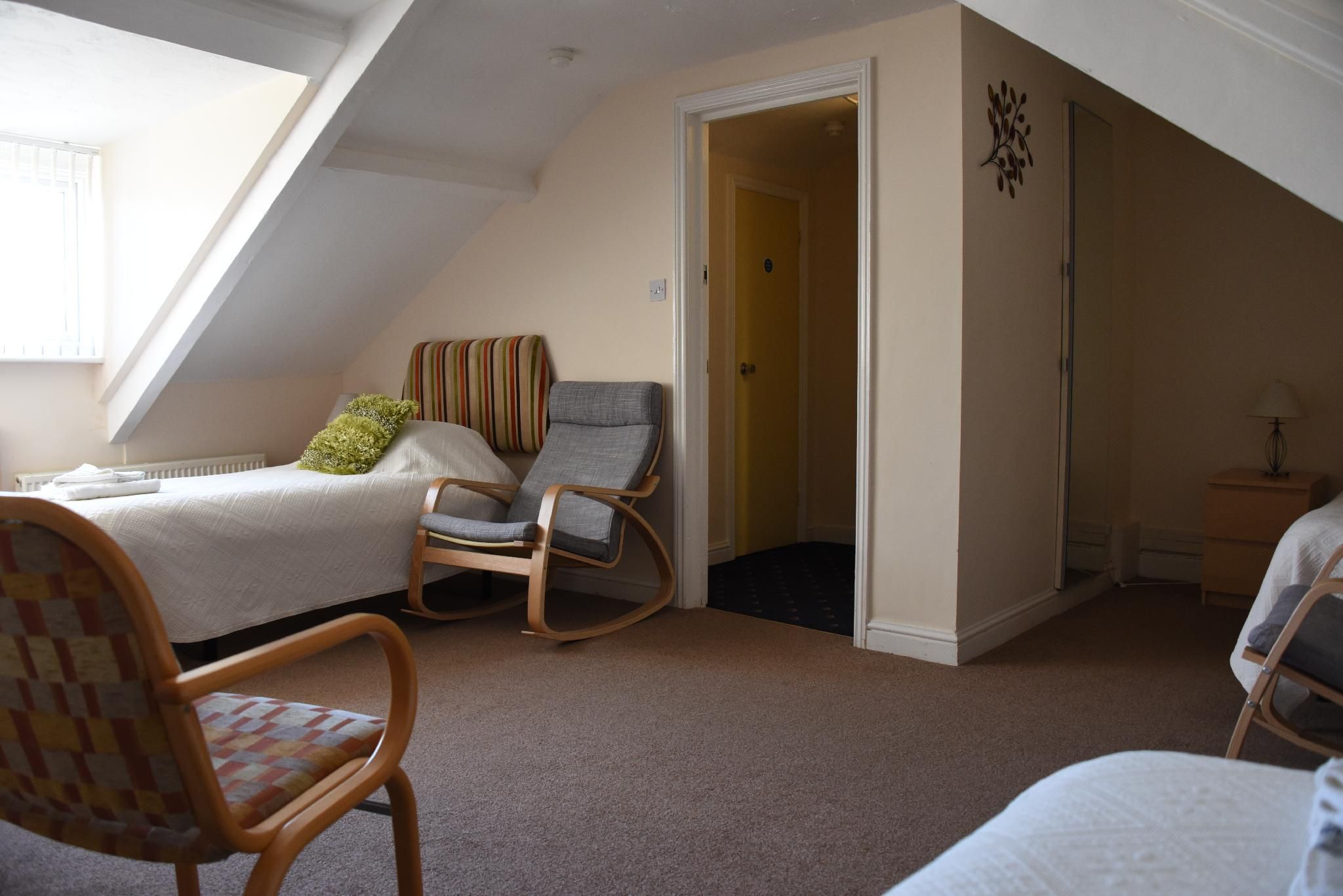 The Edward Hotel Triple Room 5