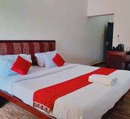 Hotel Searock Beach Resort Standard AC SeaView 5