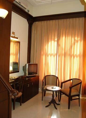 undefined Solace Hotel 5