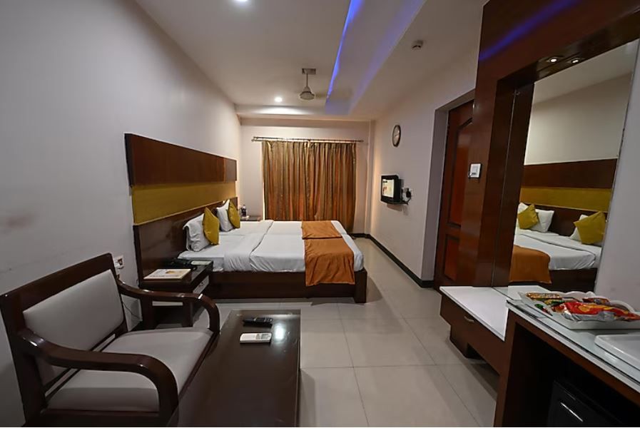 undefined Hotel Amit International 5