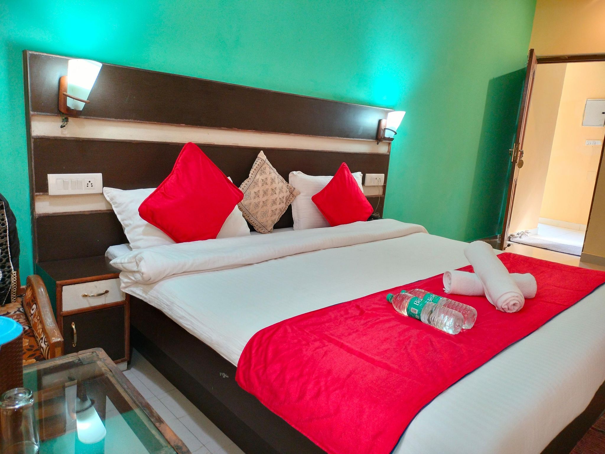 Hotel Econest Deluxe Room 6