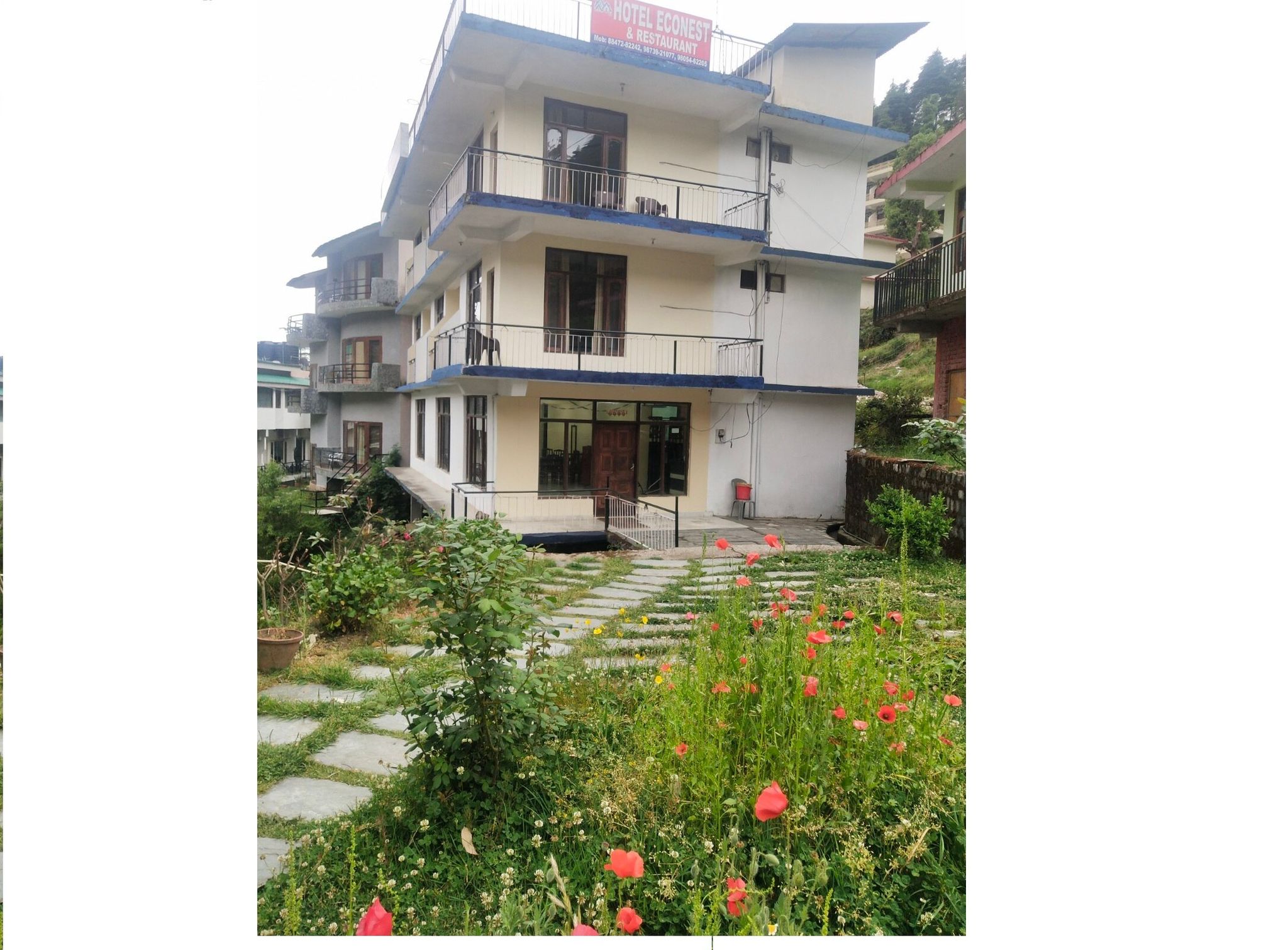 undefined Hotel Econest 8