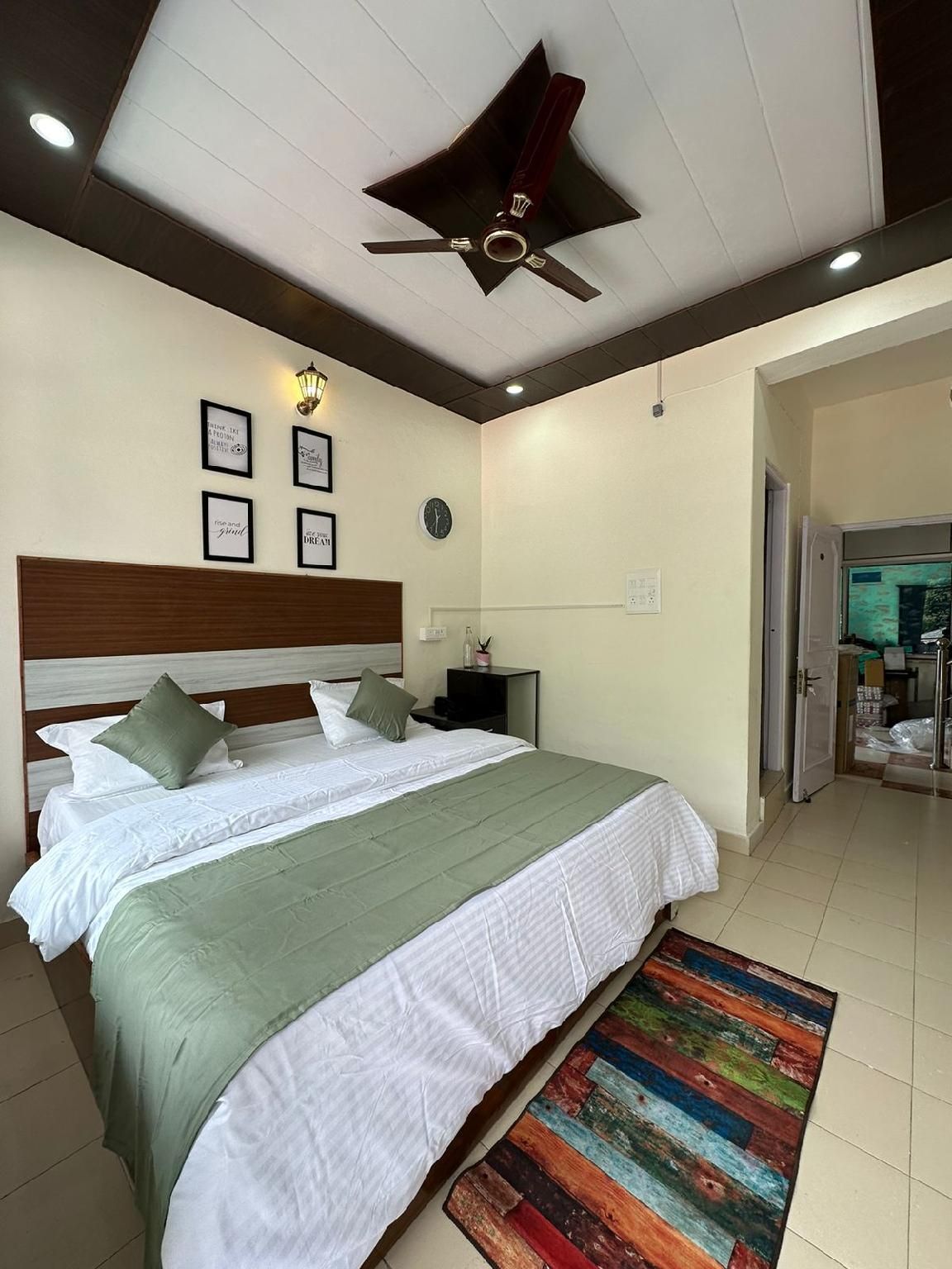The Green View Deluxe Room with Balcony