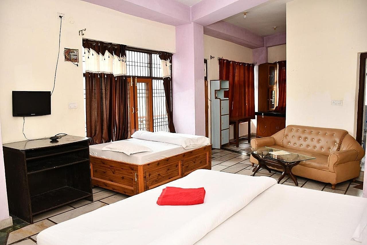 Triple Room with Balcony