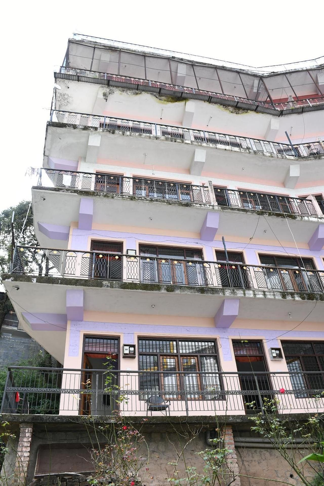 Hotel Himalayan Paradise