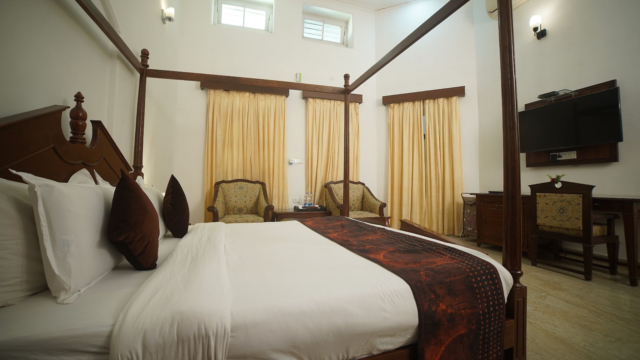 MPT Champak Bungalow Heritage Room 5
